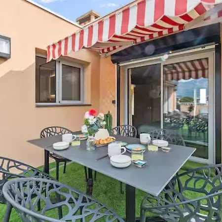 Sumptuous 3-room - - Sea View Apartamento *
