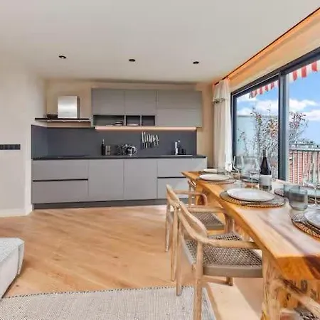Sumptuous 3-room - - Sea View